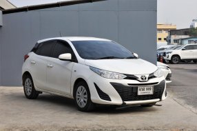 2018 Toyota YARIS 1.2 J รถเก๋ง 5 ประตู ฟรีดาวน์
